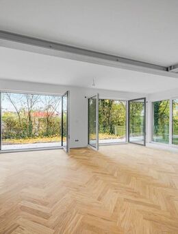 QQI: Haus im Haus mit eigenem großen Garten - München