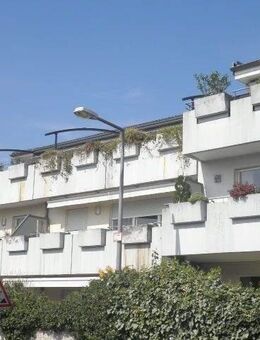 TOP 2 Zimmer Penthouse Wohnung mit großer Sonnenterrasse, Aufzug zur abgeschlossenen Wohnetage + PKW TG Stellplatz - Köln