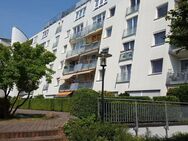Angenehme, langjährig vermietete, 2-Raum-WE mit Balkon, Aufzug und Tiefgarage - sehr gute Infrastruktur - ruhige, grüne Lage - Leipzig