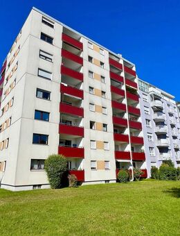 HELLE 3 ZIM. WOHNUNG - ZENTRALE LAGE - TG-STELLPLATZ - BALKON- FERNSICHT - - Burghausen