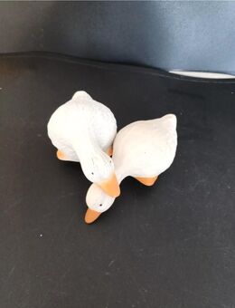 2 kleine weiß Deko-Gänse Paket Konvolut ca. 5cm hoch ca. 7cm breit - Essen