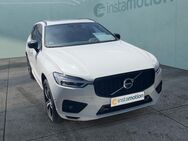 Volvo XC60, R Design Recharge Plug-In Hybrid AWD, Jahr 2020 - München