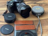 Sony rx 10 iv mit Zubehör - Mauer