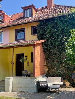 Frisch renoviert und modern - Doppelhaushälfte mit großem Garten - Erfurt
