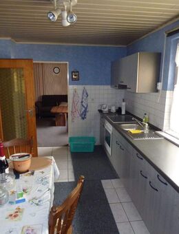 großes Grundstück und Haus für große Familie mit Doppelgarage, Werkstatt, Nutzgarten - Riedenheim