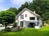 Exklusives Wohnen am Stadtrand mit Loft-Charakter und Pool am Naturschutzgebiet in Landshut - Landshut