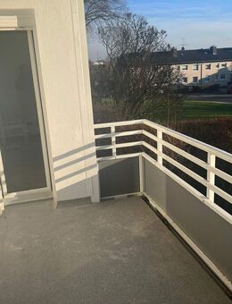 Mettmann - moderne 3 Raumwohnung mit Sonnenbalkon - Mettmann