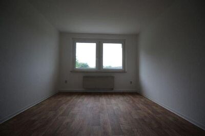 NEU RENOVIERT!!! **Geräumige 2-Zimmer-Wohnung zu vermieten**