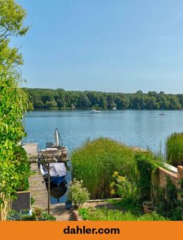 Familientraum für Wassersportler auf idyllischem Grundstück mit privatem Wasserzugang und Bootssteg am Kalksee - Berlin
