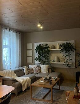 Reihenmittelhaus mit großzügigem Nebengebäude - Reichenbach (Vogtland)