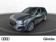 Audi Q7, 60 TFSIe qu S line, Jahr 2021 - Minden (Nordrhein-Westfalen)