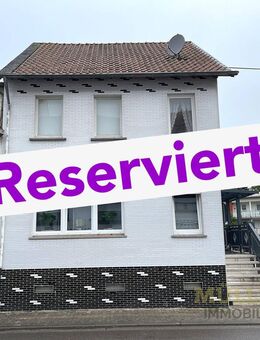 Einfamilienhaus mit Garten und Garage in ruhiger Wohnlage - Saarwellingen