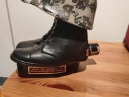 Jim Beam Decanter 100 months old 1975 Helm/Stiefel - Fürth