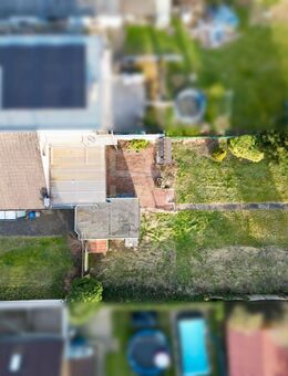 Familienfreundliches Grundstück mit Altbestand in ruhiger Lage! - Köln