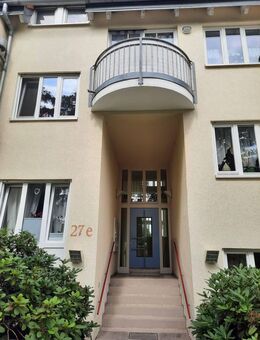 schöne Wohnung in gepflegter Wohnanlage - Hartmannsdorf (Sachsen)