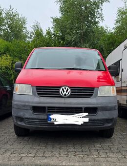 VW Bus Multivan T5 - Osterrönfeld