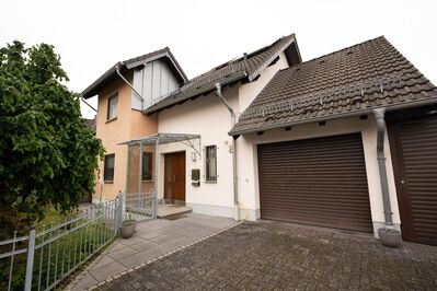 Kalenborn: Naturnahes Wohnen mit Komfort - Gepflegtes Einfamilienhaus mit Garten und Kellerappartement nähe Bonn