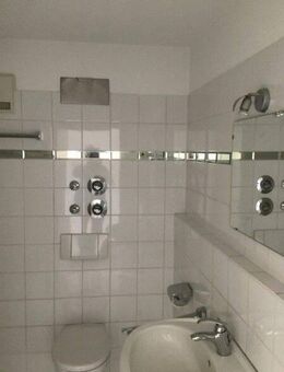 Die Perle in Dachgeschoss: Wunderschöne 2-Zimmer-Wohnung mit Loggia - Bingen (Rhein)