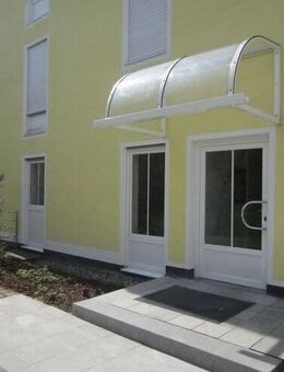 Tolle 1,5 Zimmerwohnung mit Terrasse und eigenem Garten - Kumhausen