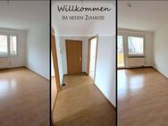 Wie wär`s mit einer hübschen Zwei-Zimmer-Wohnung mit Aufzug? - Plauen