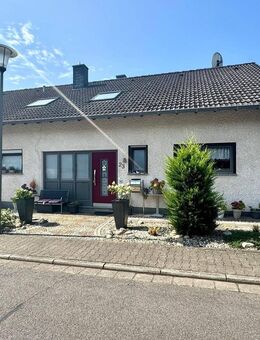 Bausendorf: EFH mit viel Potenzial und Einliegerwohnung in guter Lage - Bausendorf