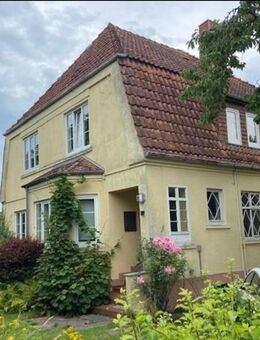 Charmantes Einfamilienhaus/Zweifamilienhaus - Loxstedt