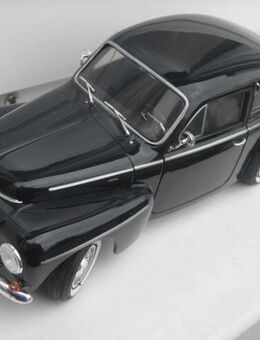 Modellautos 1:18---1 x Volvo PV 544-- - Meckenheim