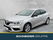 Renault Megane, Limited TCe 115 GPF, Jahr 2020 - Mittweida