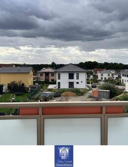 Perfekt sanierte 2-Zimmerwohnung mit optimalen Zuschnitt und Balkon im Erstbezug! - Arnsdorf