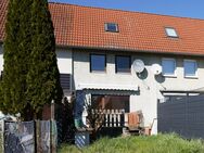 * Modernisierungsbedürftige Immobilie in Harsum * - Reihenmittelhaus mit ausgebautem Dachgeschoss - Harsum