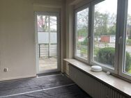 Renovierungsbedürftige, großzügige 3--Zimmer-Wohnung mit Balkon in Marienthal zu vermieten! - Hamburg