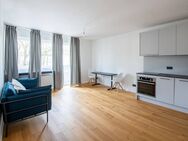 Bezugsfreie 2-Zimmer-Wohnung mit großem Balkon, Einbauküche und modernem Badezimmer - Berlin