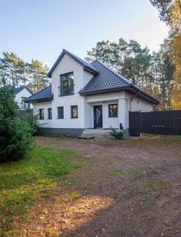 Seltene Gelegenheit: Zwei Häuser auf auf großzügigem Areal - Borkwalde