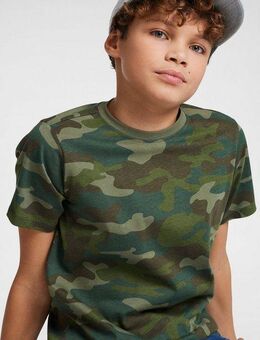 KIDSWORLD T-Shirt in cooler Tarnoptik Kurzarm, stylischer Allover-Druck