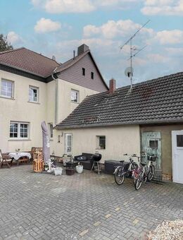 Willkommen zuhause: Gepflegte Doppelhaushälfte inkl. Schuppen in Sandersdorf-Brehna - Sandersdorf Brehna