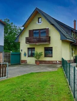 Einfamilienhaus mit viel Platz und Charisma in zentraler Lage - Sinsheim