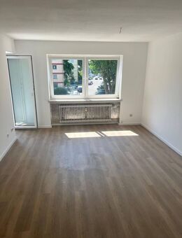 Frei! Geräumige 3-Zimmerwohnung in Straubing-Ost - Straubing
