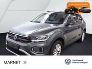 VW T-Roc, 1.0 TSI Life PArk Digital, Jahr 2023 - Wiesbaden