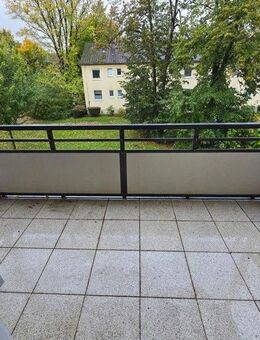 Single-Wohnung - Frisch saniert in Hassels - Düsseldorf