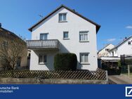 Für Gartenliebhaber und Handwerker: 2-Familienhaus mit Sanierungsbedarf in Ditzingen - Ditzingen