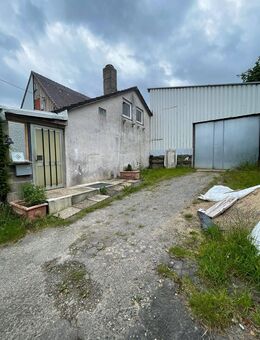 Ländlich Zwei Haushälfte Altbau mit große Garage - Hückeswagen (Schloss-Stadt)
