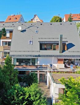 Pferdebesitzer aufgepasst - Außergewöhnliches Haus mit großem Grundstück und Pferdestall, direkt am Naturschutzgebiet! - Weil (Schönbuch)