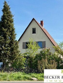 Ihr Makler in Dannstadt-Schauernheim! Gemütliches Einfamilienhaus mit Pergola, großem Garten, Garage ca. 800m² Grundstück..... - Dannstadt-Schauernheim