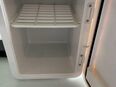 Mini-Kühlschrank mit LED-Spiegel - für Getränke und Make-up - neu in 97769