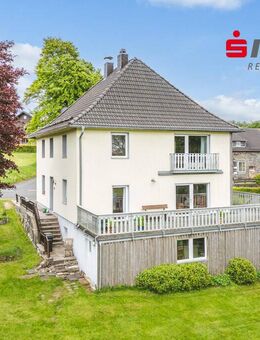 Freistehendes Einfamilienhaus mit traumhaftem Grundstück und Weitblick - Monschau