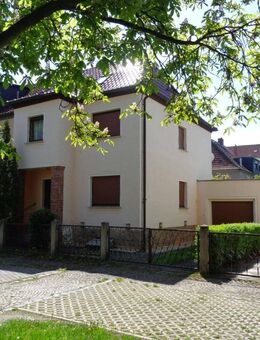 DOPPELHAUSHÄLFTE IN NAUMBURG - Naumburg (Saale)