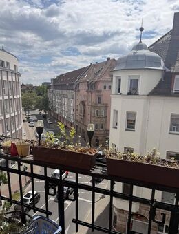 City Wohnung mit 2 Balkonen, toller Aussicht, guter Verkehrsanbindung und Stuckdecken - Fürth
