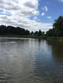 Natur trifft Ruhe + Erholung! 2 Bungalows - am Beetzer See - stehen für Sie bereit + Baugrundstück - Kremmen
