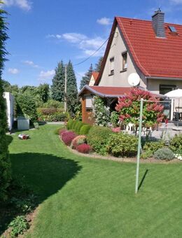 Doppelhaushälfte in schöner Randlage der Pfefferkuchenstadt - Pulsnitz