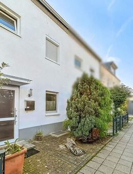 Zuhause in Rodgau-Rollwald - Reihenmittelhaus mit Gartenidylle - Rodgau